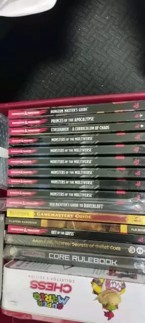 $40 New dungeons & dragons 5e books & cards