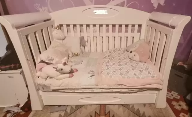 $350 Love n care royal elite cot and drawers